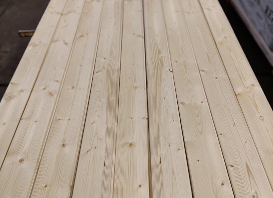 Boazeria, panel świerkowy 120x18,3/3,6 wilgotność około 10%